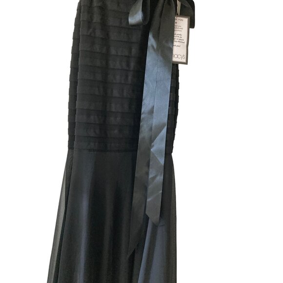 NWT Betsy & Adam Petite Lace-Top Off-The-Shoulder Gown Black SZ 14P - Picture 6 of 10